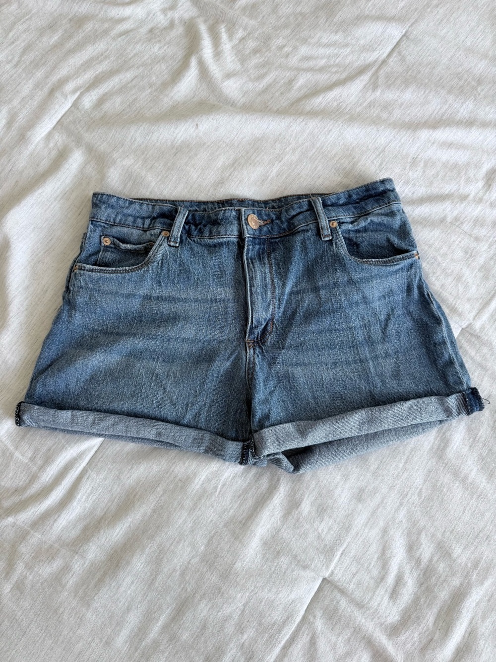 St Blue Mid Rise Rolled Cuff Jean Short Shorts, Waist 30